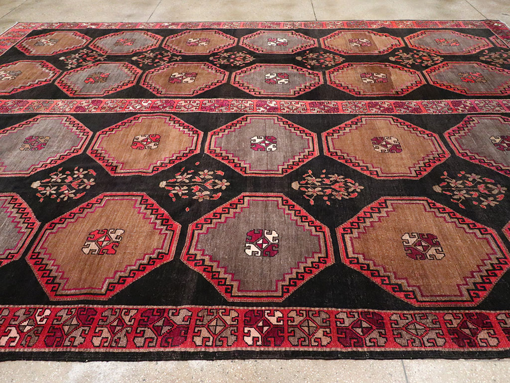 Vintage Turkish Anatolian Large Carpet, No.33004 - Gsblank