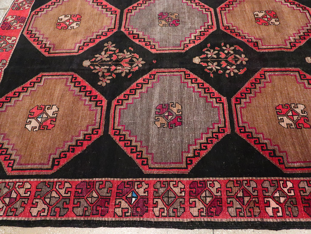 Vintage Turkish Anatolian Large Carpet, No.33004 - Gsblank