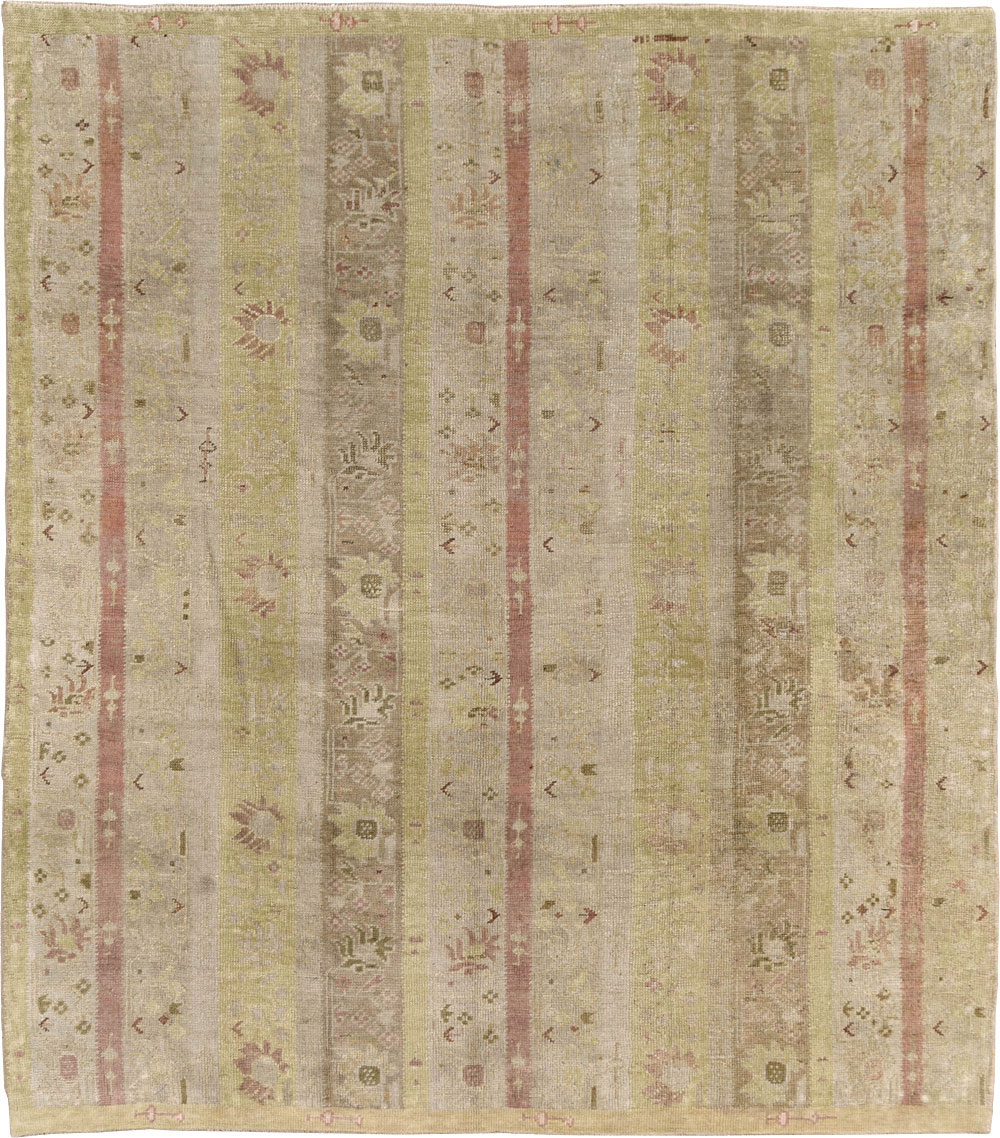 Antique Turkish Ghiordes Room Size Carpet, No.33020 - Gsblank