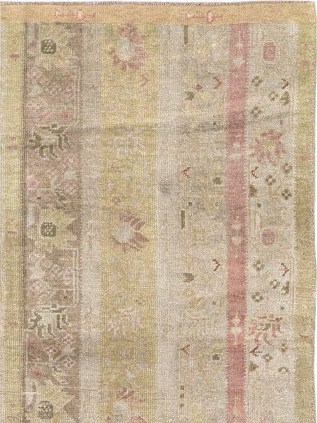 Antique Turkish Ghiordes Room Size Carpet, No.33020 - Gsblank