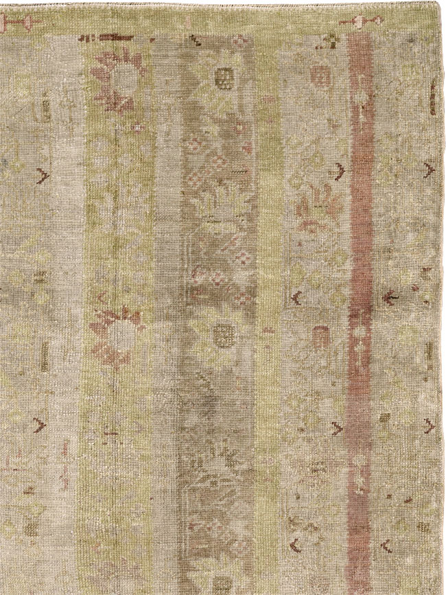 Antique Turkish Ghiordes Room Size Carpet, No.33020 - Gsblank