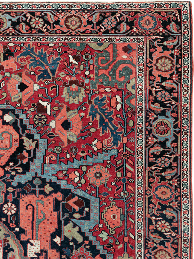 Antique Persian Heriz Accent Rug, No.33044 - Gsblank