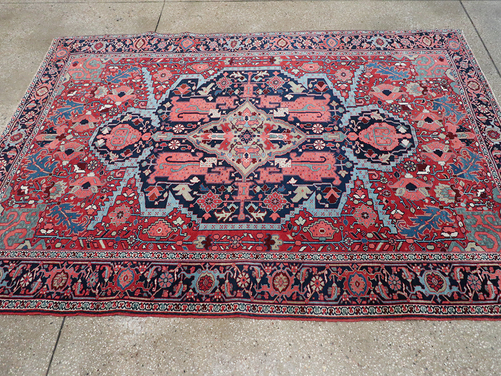 Antique Persian Heriz Accent Rug, No.33044 - Gsblank