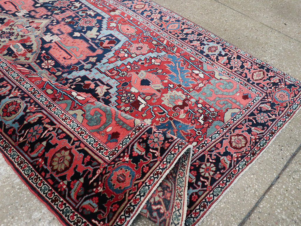 Antique Persian Heriz Accent Rug, No.33044 - Gsblank