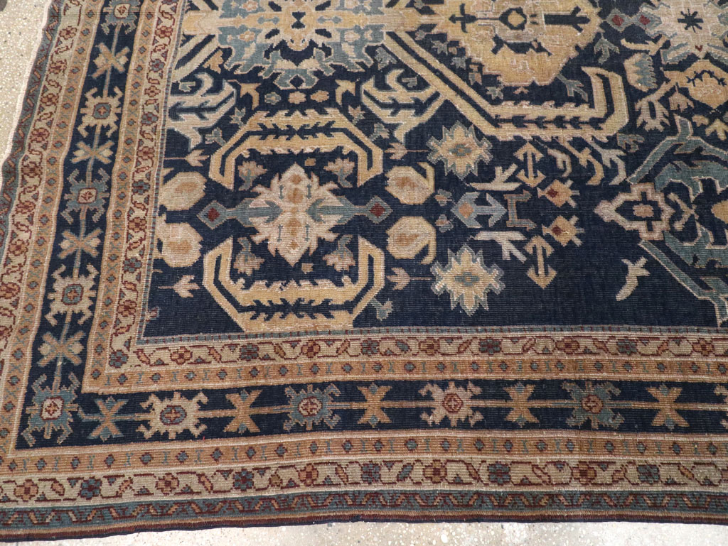 Vintage Indian Lahore Accent Rug, No.33046 - Gsblank