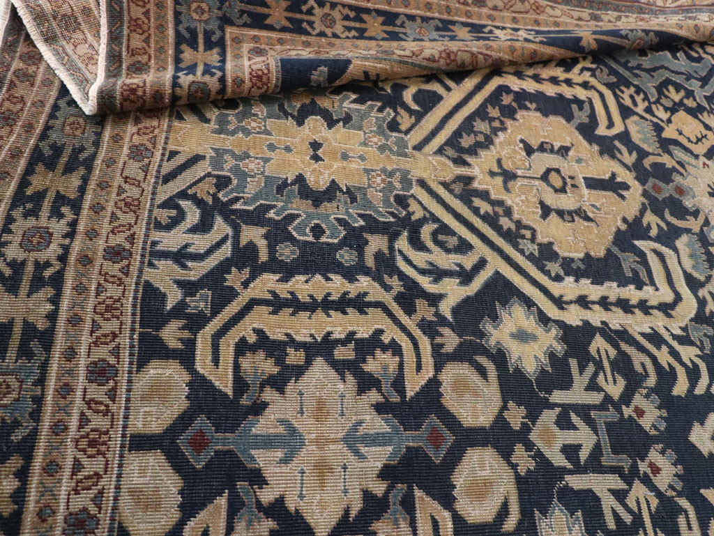 Vintage Indian Lahore Accent Rug, No.33046 - Gsblank