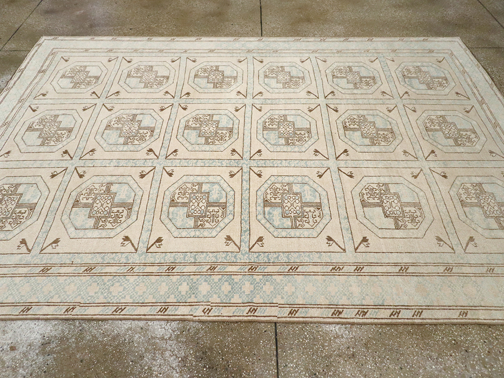 Vintage Turkish Anatolian Accent Rug, No.33049 - Gsblank