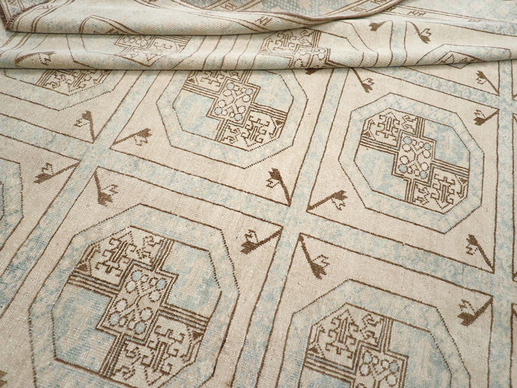 Vintage Turkish Anatolian Accent Rug, No.33049 - Gsblank