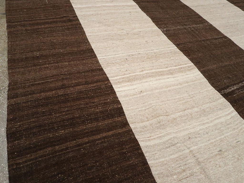 Vintage Turkish Flatweave Kilim Room Size Carpet, No.33070 - Gsblank