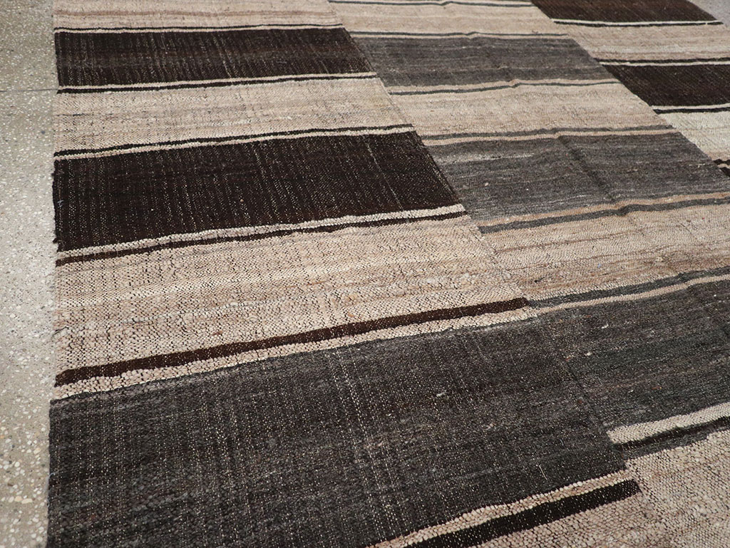 Vintage Turkish Flatweave Kilim Accent Rug, No.33091 - Gsblank