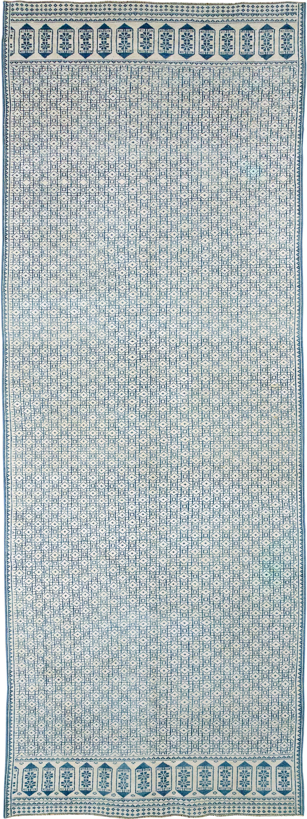 Vintage Turkish Flatweave Kilim Long and Narrow Carpet, No.33114 - Gsblank