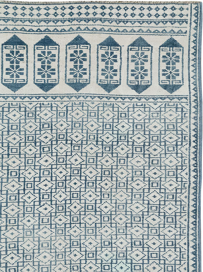 Vintage Turkish Flatweave Kilim Long and Narrow Carpet, No.33114 - Gsblank