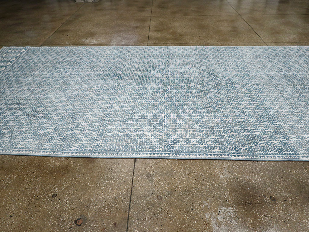 Vintage Turkish Flatweave Kilim Long and Narrow Carpet, No.33114 - Gsblank