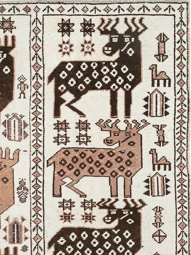 Vintage Turkish Pictorial Room Size Carpet, No.33119 - Gsblank