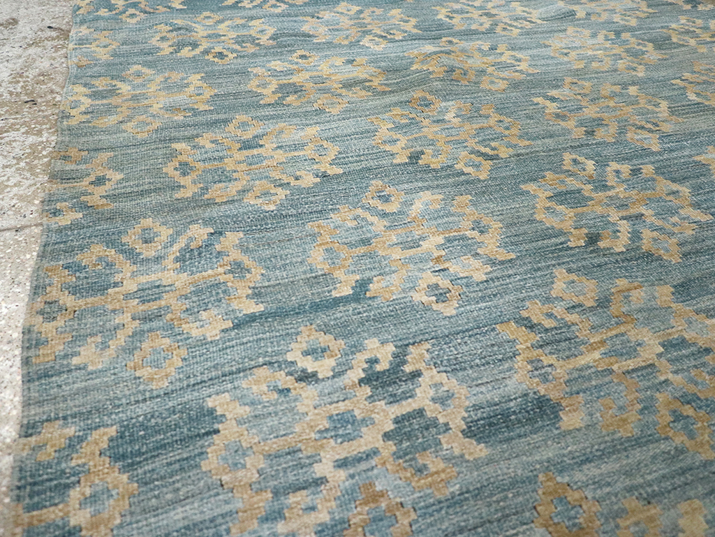 Modern Turkish Flatweave Kilim Accent Rug, No.33124 - Gsblank