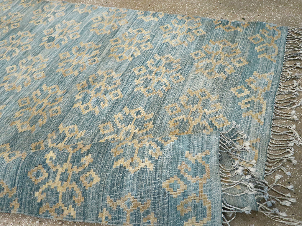 Modern Turkish Flatweave Kilim Accent Rug, No.33124 - Gsblank