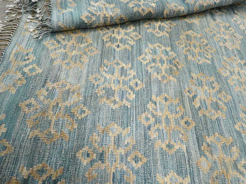 Modern Turkish Flatweave Kilim Accent Rug, No.33124 - Gsblank