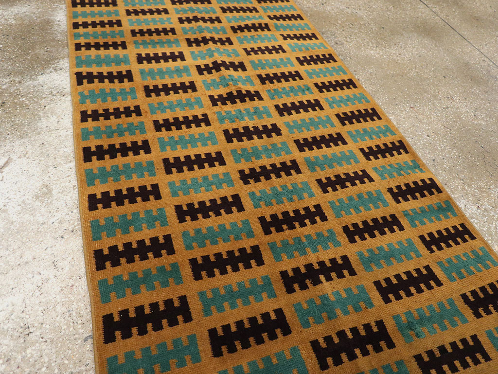 Vintage Turkish Anatolian Runner, No.33128 - Gsblank