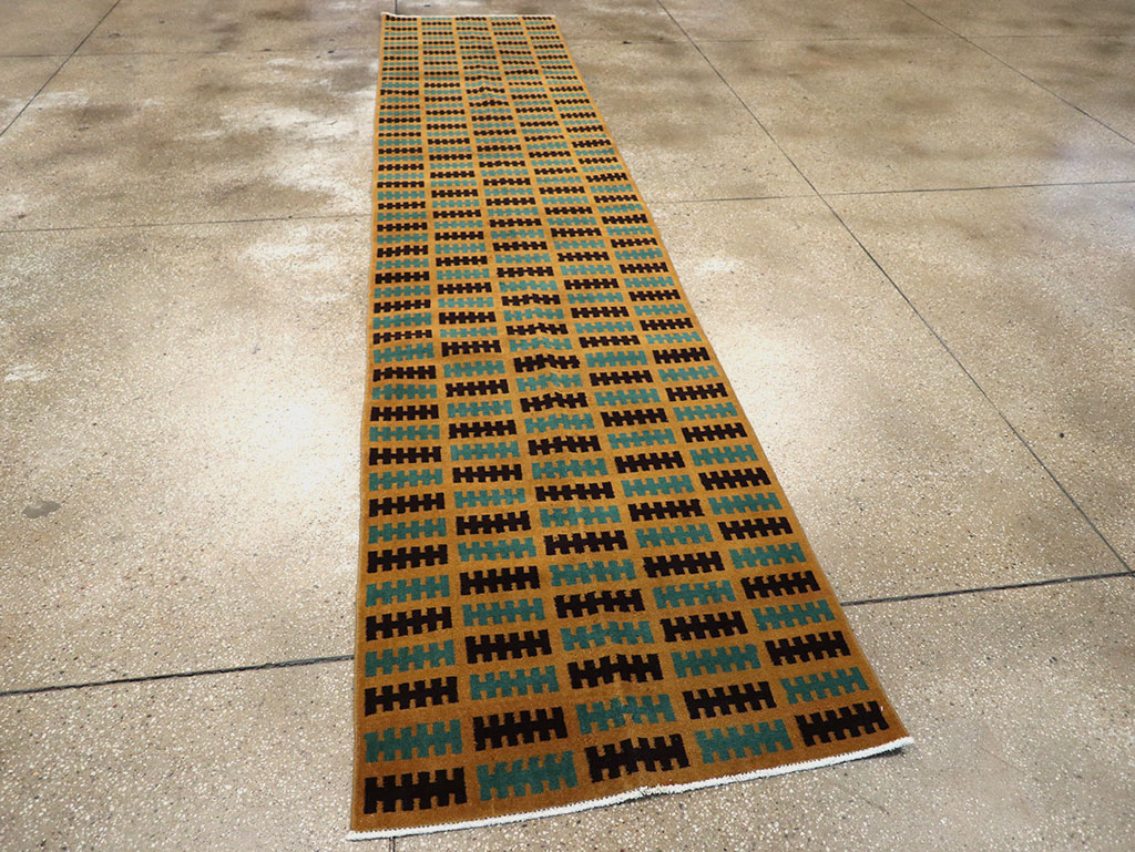 Vintage Turkish Anatolian Runner, No.33128 - Gsblank