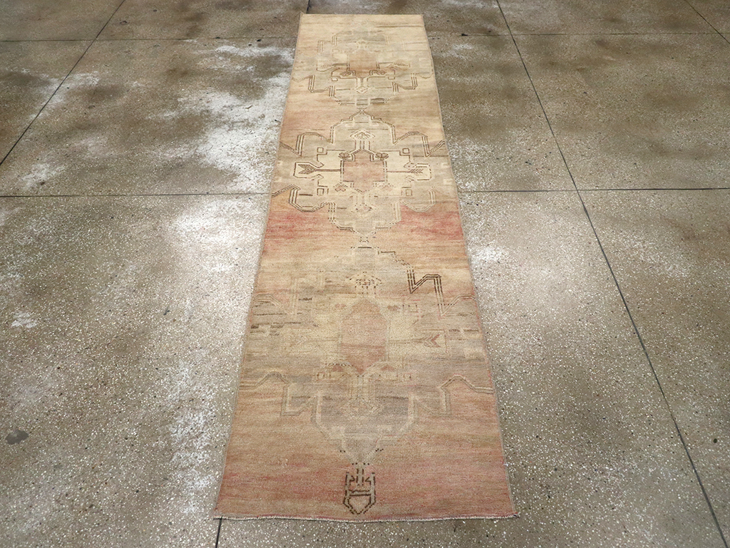 Vintage Turkish Anatolian Runner, No.33131 - Gsblank