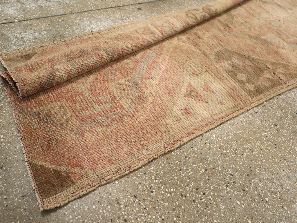 Vintage Turkish Anatolian Runner, No.33132 - Gsblank