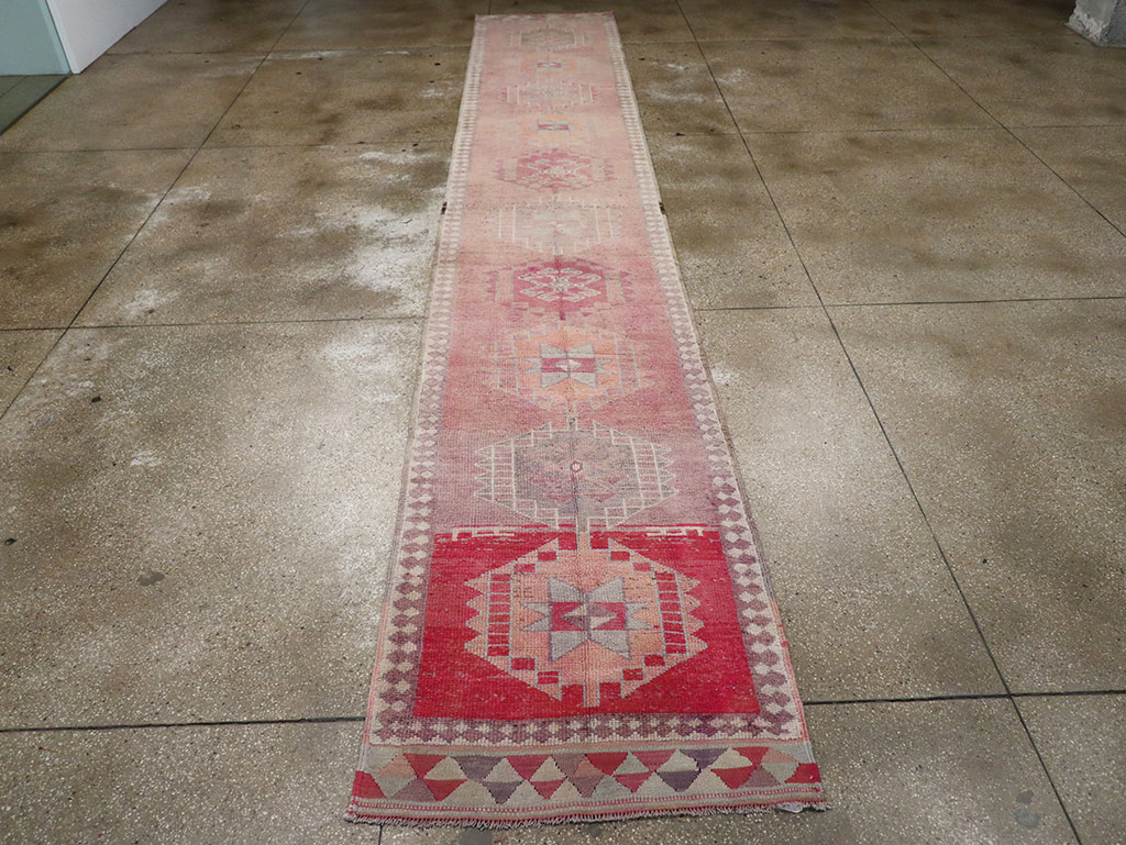 Vintage Turkish Anatolian Long Runner, No.33134 - Gsblank