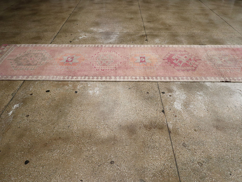 Vintage Turkish Anatolian Long Runner, No.33134 - Gsblank
