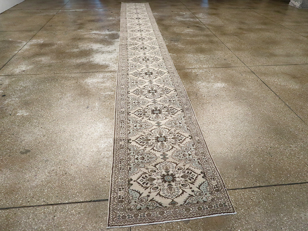 Vintage Persian Malayer Long Runner, No.33136 - Gsblank