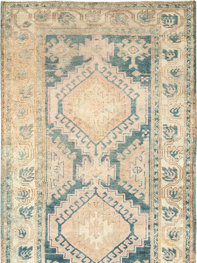 Vintage Persian Heriz Runner, No.33149 - Gsblank