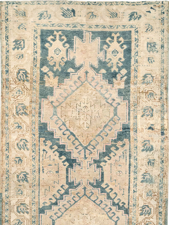 Vintage Persian Heriz Runner, No.33149 - Gsblank