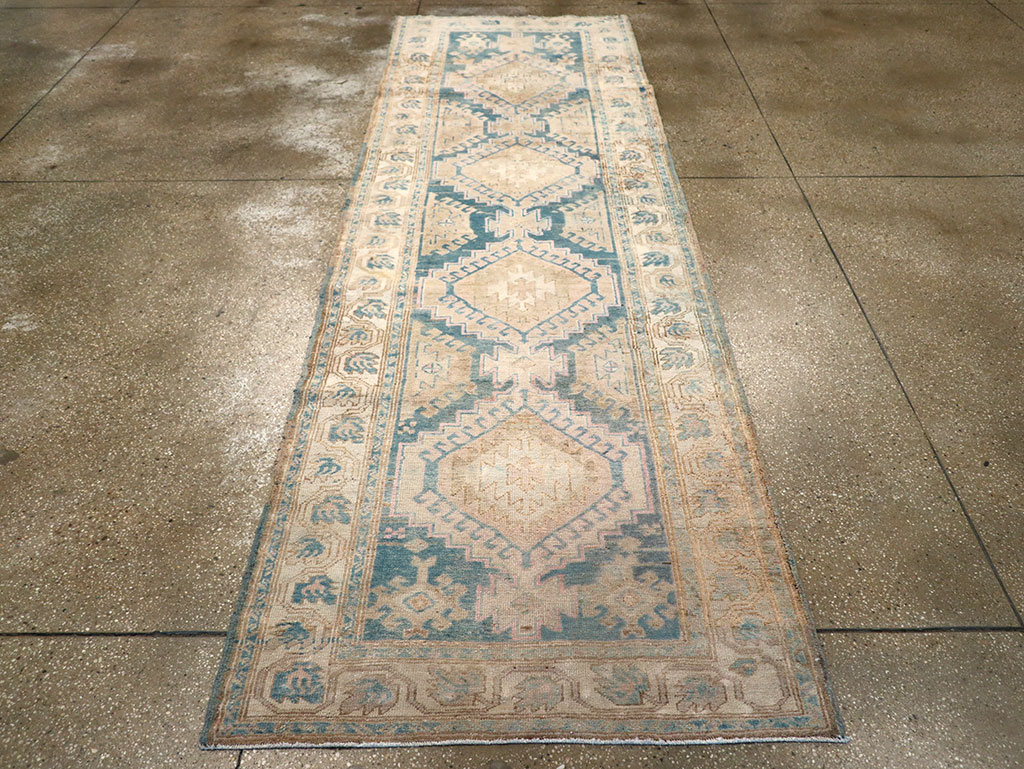 Vintage Persian Heriz Runner, No.33149 - Gsblank