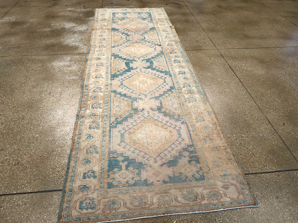 Vintage Persian Heriz Runner, No.33149 - Gsblank