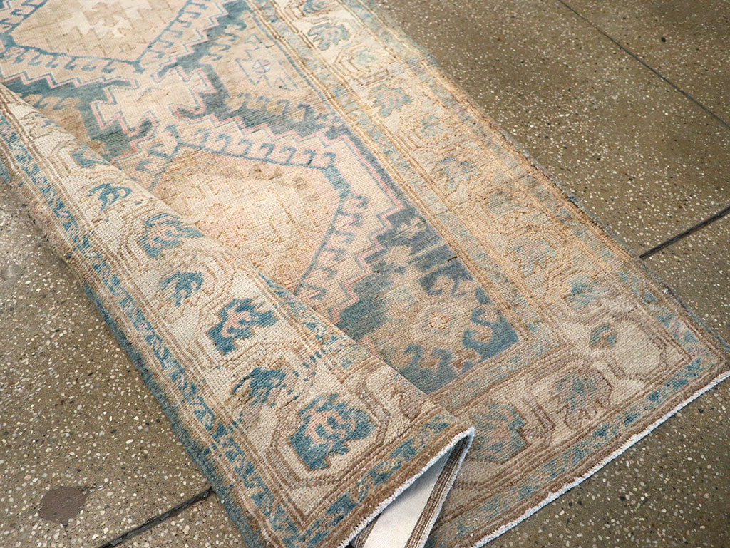 Vintage Persian Heriz Runner, No.33149 - Gsblank