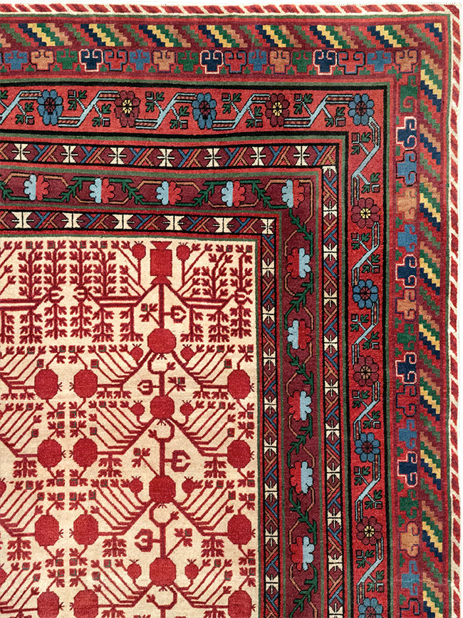 Vintage East Turkestan Khotan Room Size Carpet, No.33155 - Gsblank