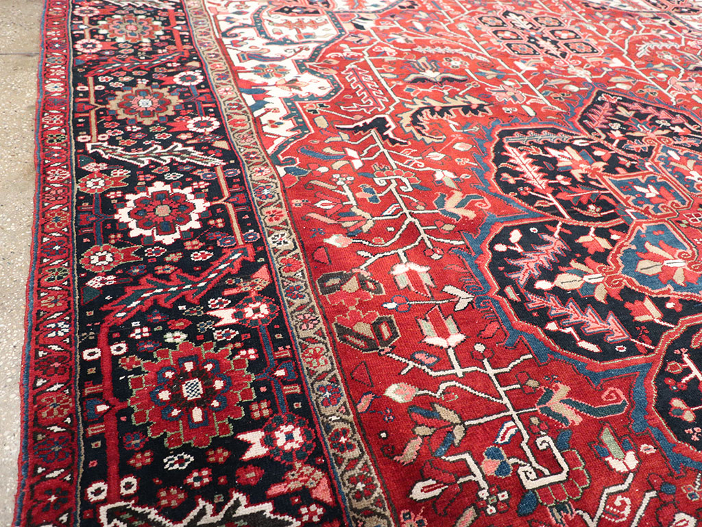 Vintage Persian Heriz Room Size Carpet, No.33168 - Gsblank