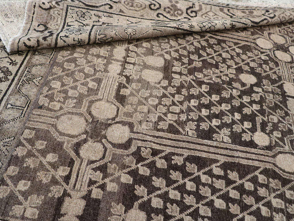 Antique East Turkestan Khotan Accent Rug, No.33189 - Gsblank