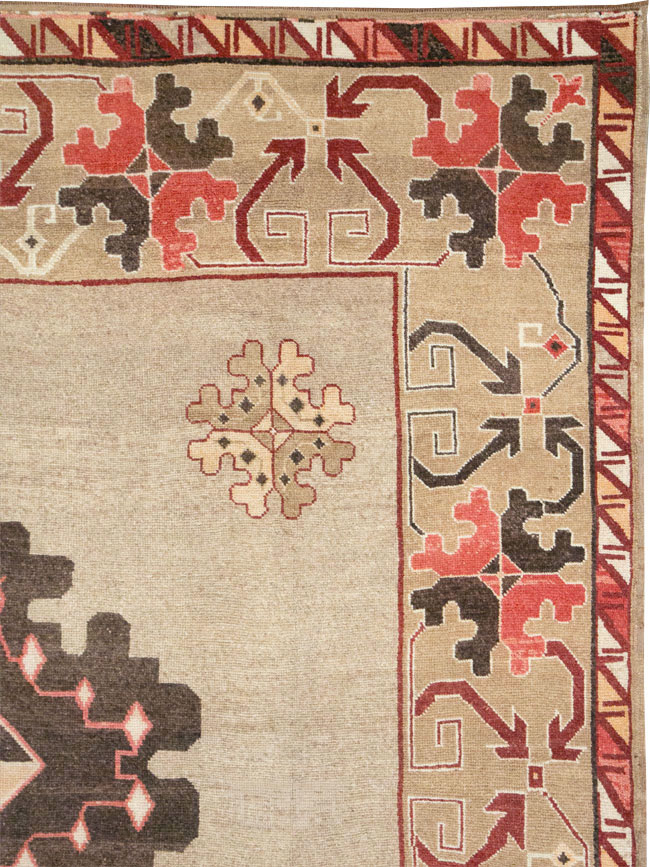 Vintage Turkish Anatolian Square Room Size Carpet, No.33197 - Gsblank