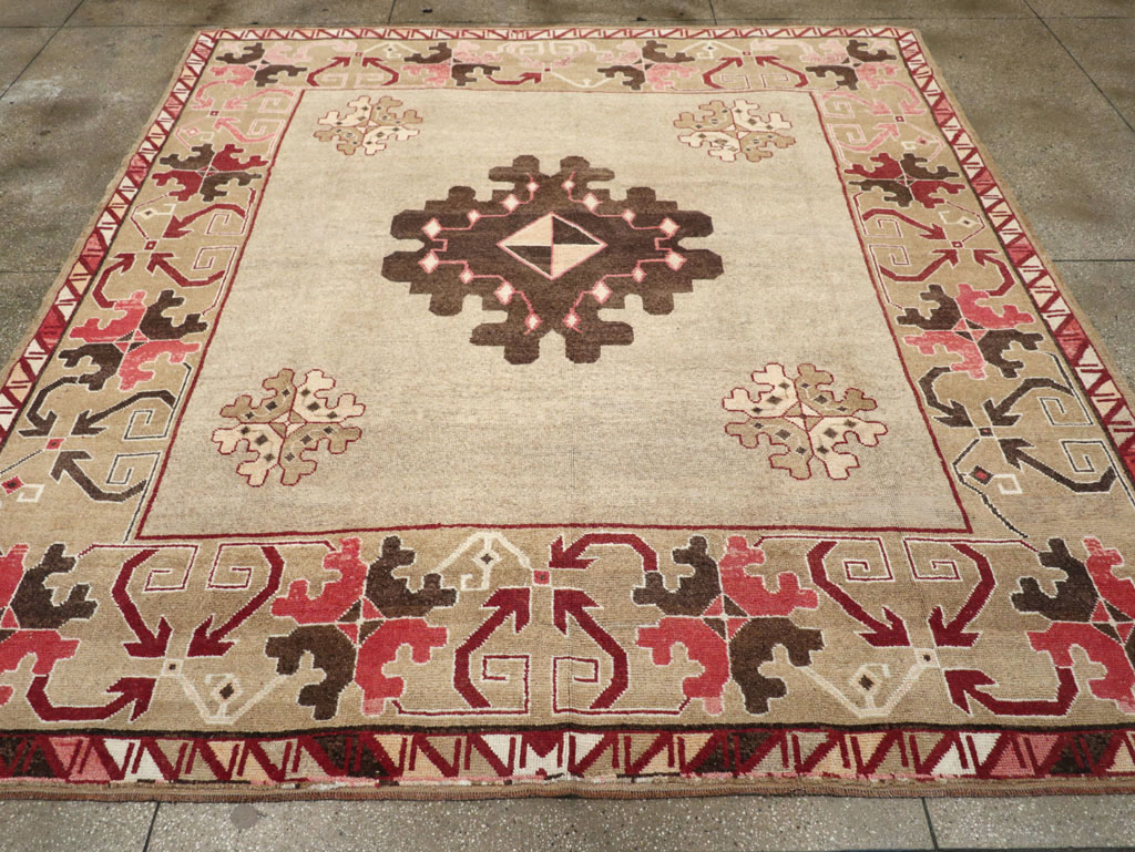Vintage Turkish Anatolian Square Room Size Carpet, No.33197 - Gsblank