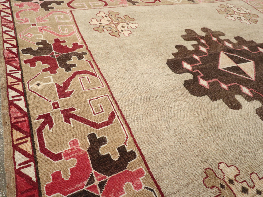 Vintage Turkish Anatolian Square Room Size Carpet, No.33197 - Gsblank
