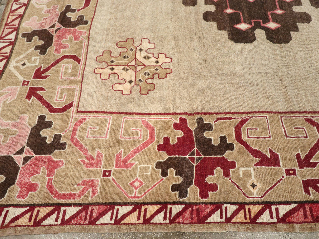 Vintage Turkish Anatolian Square Room Size Carpet, No.33197 - Gsblank
