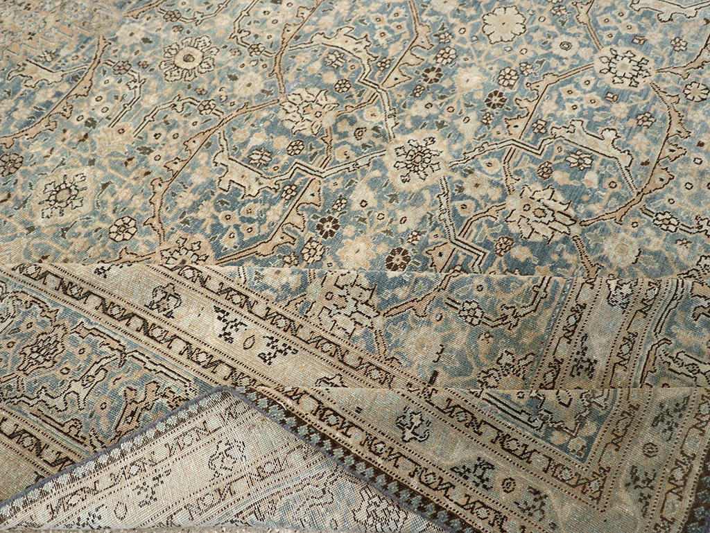 Antique Persian Tabriz Gallery Carpet, No.33201 - Gsblank