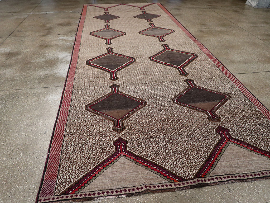 Vintage Turkish Anatolian Wide Gallery Runner, No.33203 - Gsblank