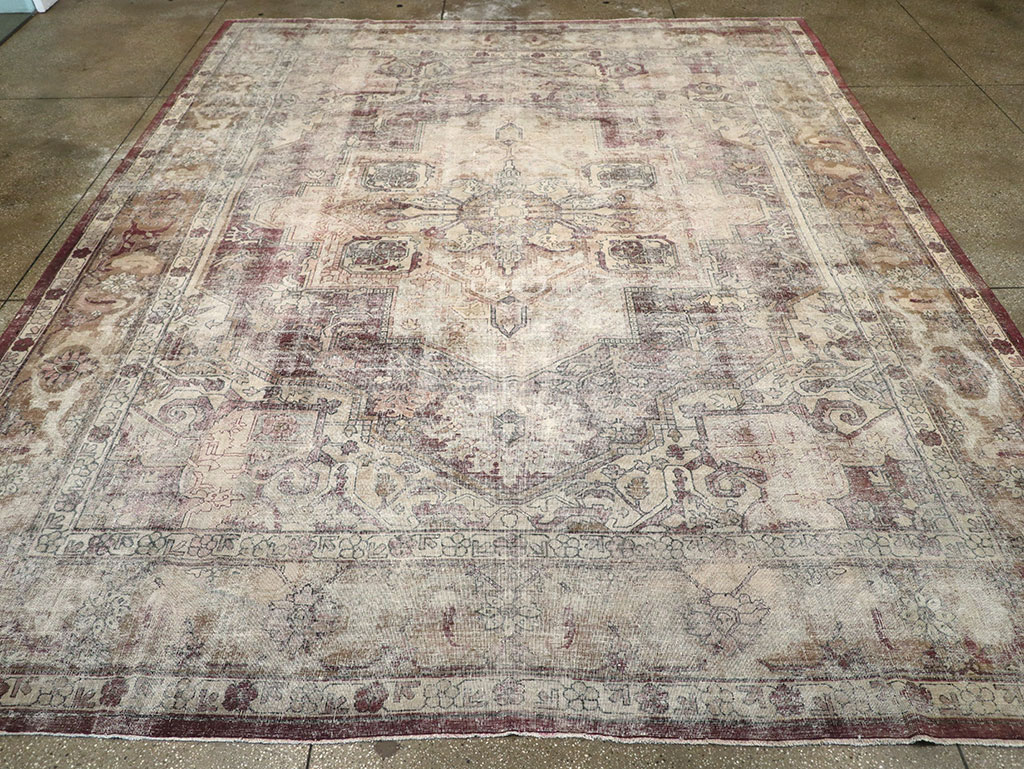 Antique Indian Agra Room Size Carpet, No.33211 - Gsblank