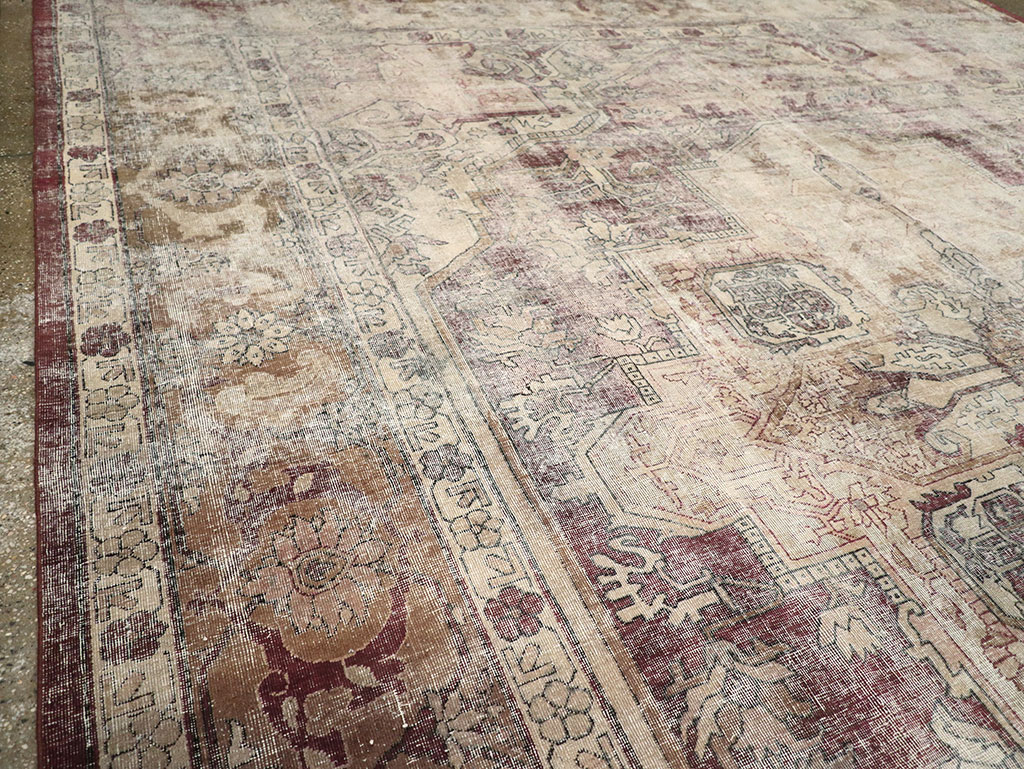 Antique Indian Agra Room Size Carpet, No.33211 - Gsblank
