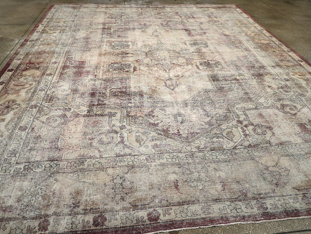 Antique Indian Agra Room Size Carpet, No.33211 - Gsblank