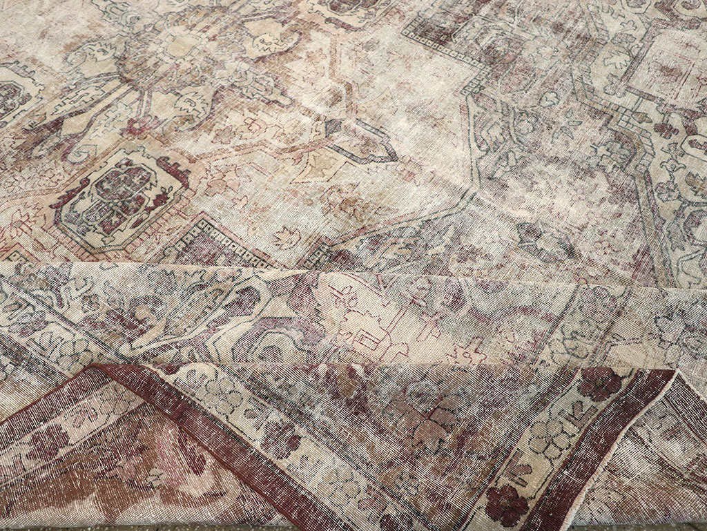 Antique Indian Agra Room Size Carpet, No.33211 - Gsblank