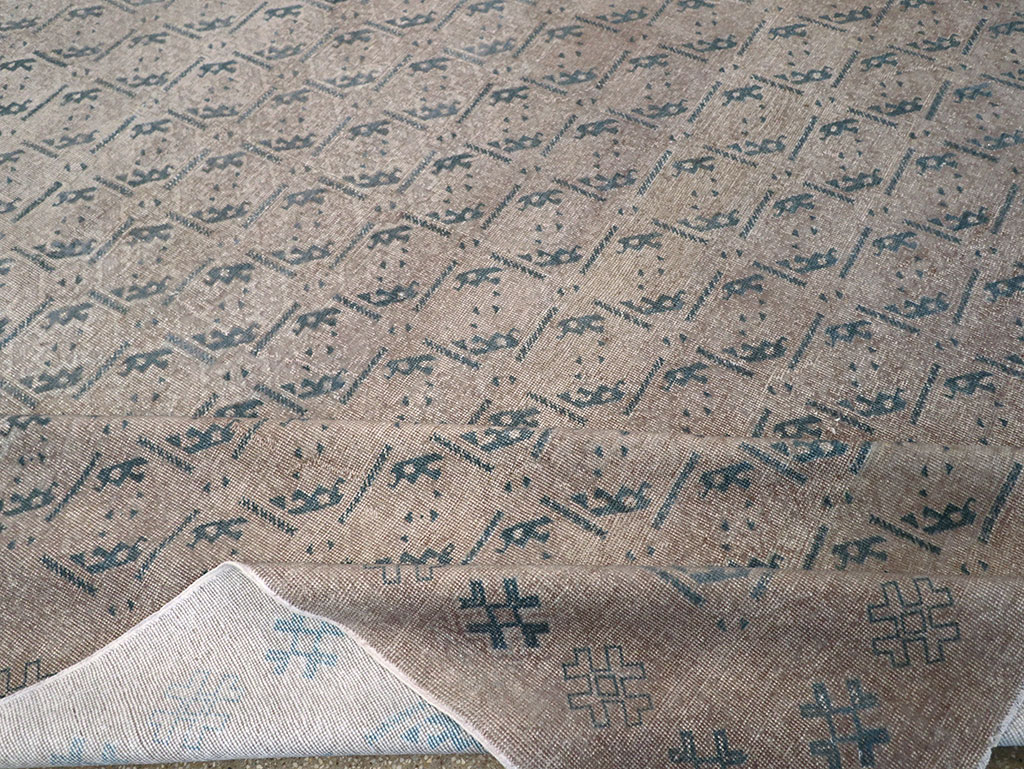 Vintage Turkish Anatolian Room Size Carpet, No.33238 - Gsblank