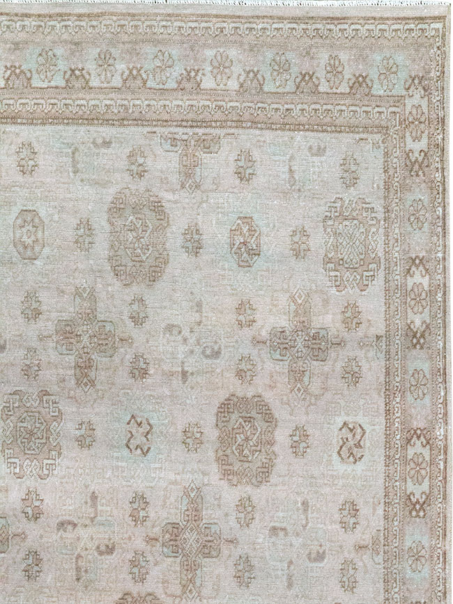 Vintage Turkish Anatolian Accent Rug, No.33246 - Gsblank