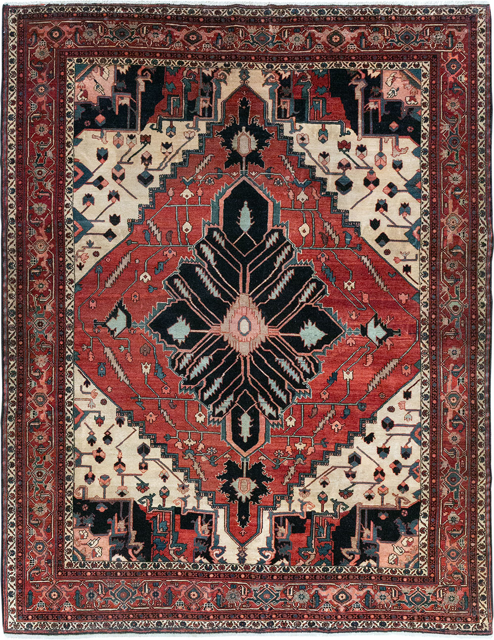 Antique Persian Serapi Accent Carpet, No.33248 - Gsblank