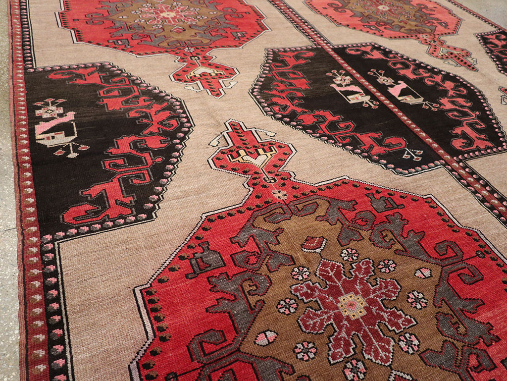 Vintage Turkish Anatolian Room Size Carpet, No.33256 - Gsblank